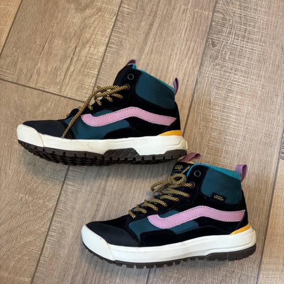 VANS - Ultrarange Exo RARE Pop Color - Picture 2 of 8